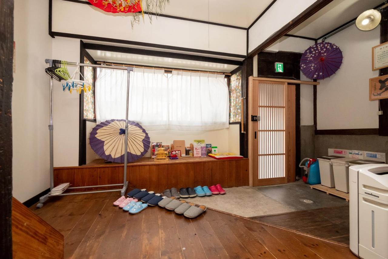 Guesthouse Oneworld Shijo四条京町屋 Kyoto Bagian luar foto