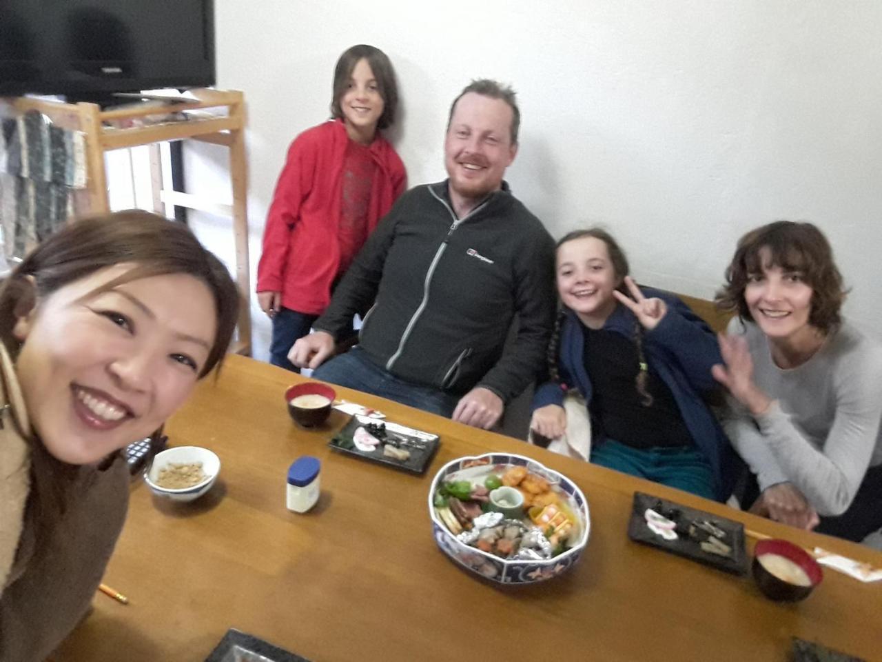 Guesthouse Oneworld Shijo四条京町屋 Kyoto Bagian luar foto